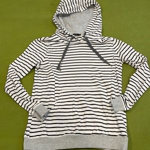 Light weight nursing hoodie, size S
